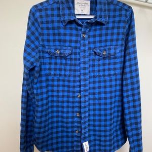 Stunning Blue Abercrombie & Fitch Men Shirt in Good condition